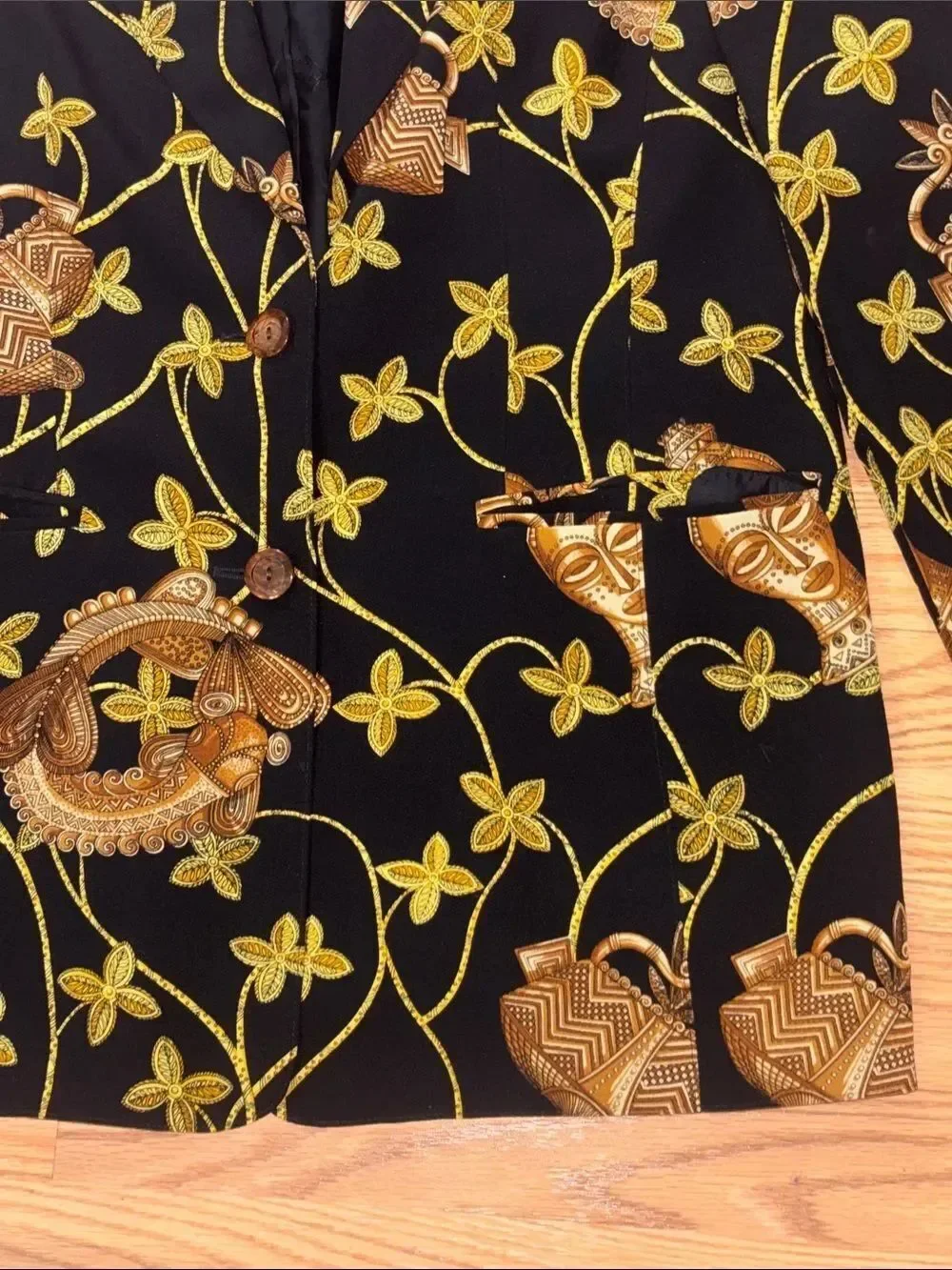 Escada Margaretha Ley 100% Silk Print Jacket, black, tan, gold, size 40, US 10